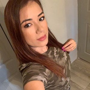 Meet your Posher, Daniela